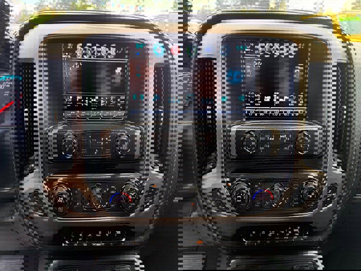 Used 2019 GMC Sierra 3500 Denali w/ Duramax Plus Package image 21