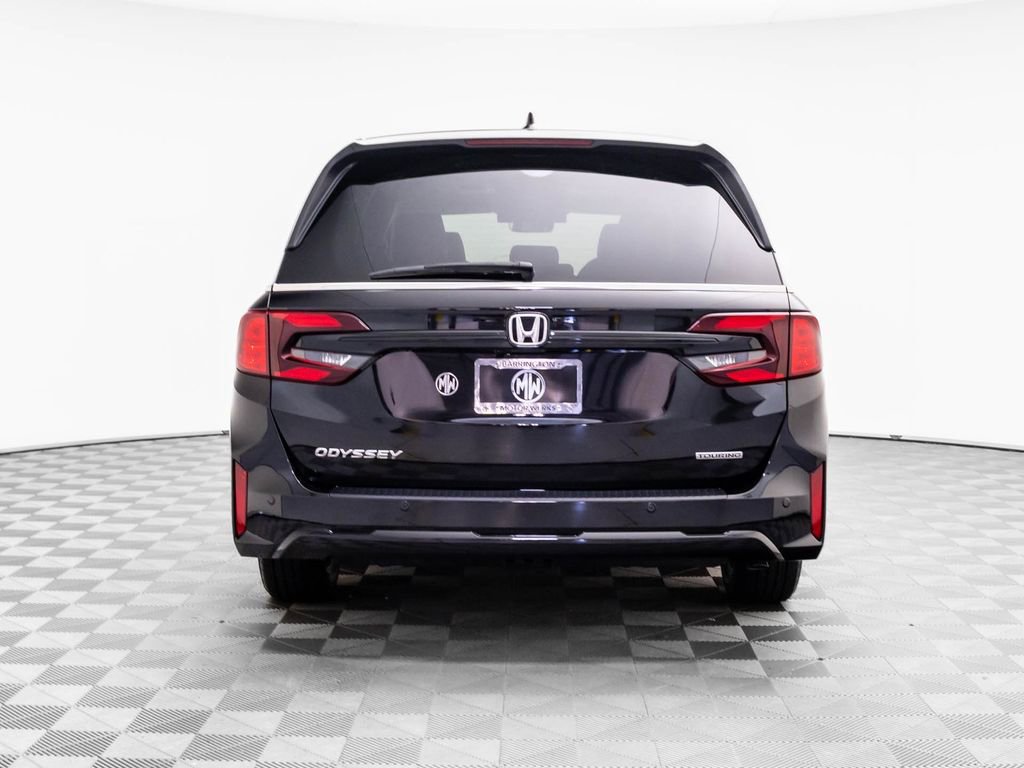 New 2026 Honda Odyssey Touring image 4