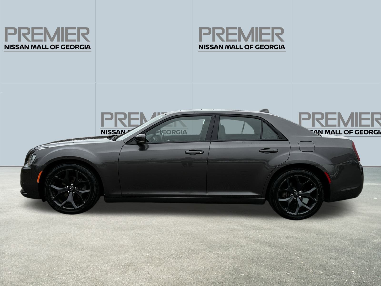 Used 2021 Chrysler 300 S image 8