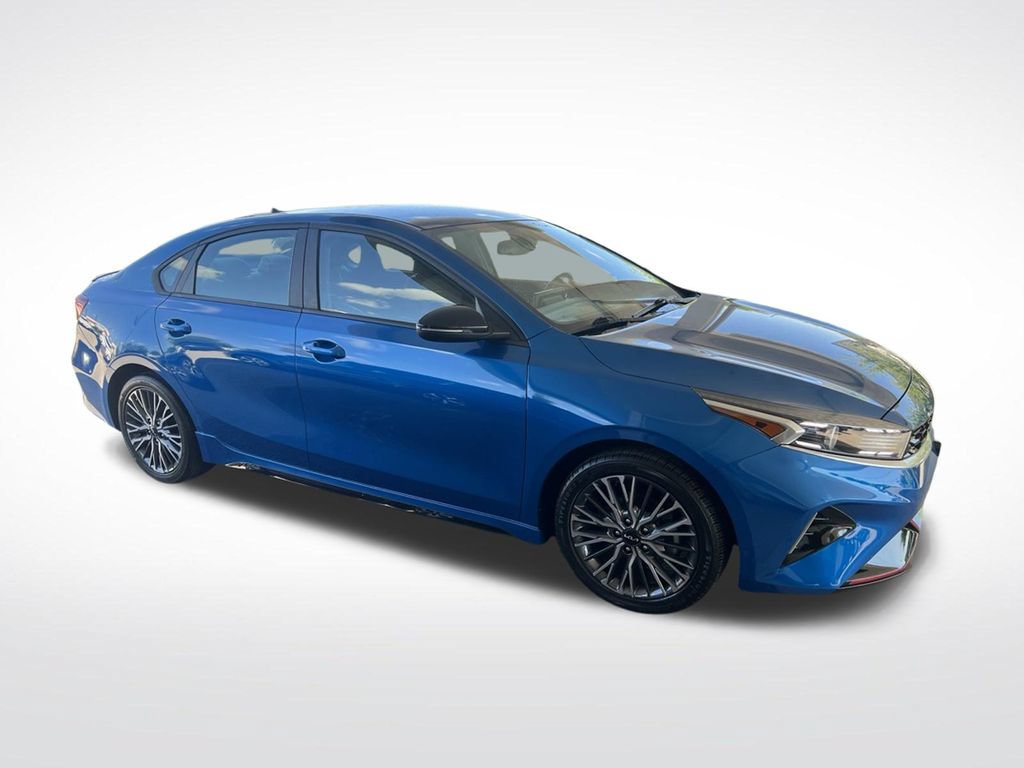 Certified 2022 Kia Forte GT-Line FWD image 3