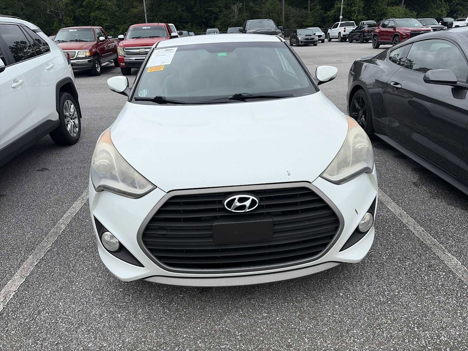 Used 2016 Hyundai Veloster Turbo FWD image 3
