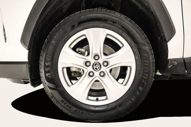 Used 2021 Toyota RAV4 XLE w/ XLE Grade Weather Package image 9