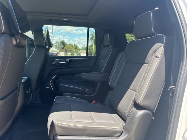 New 2025 Chevrolet Suburban Premier image 16