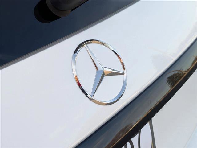 Used 2025 Mercedes-Benz GLC 300 4MATIC image 9