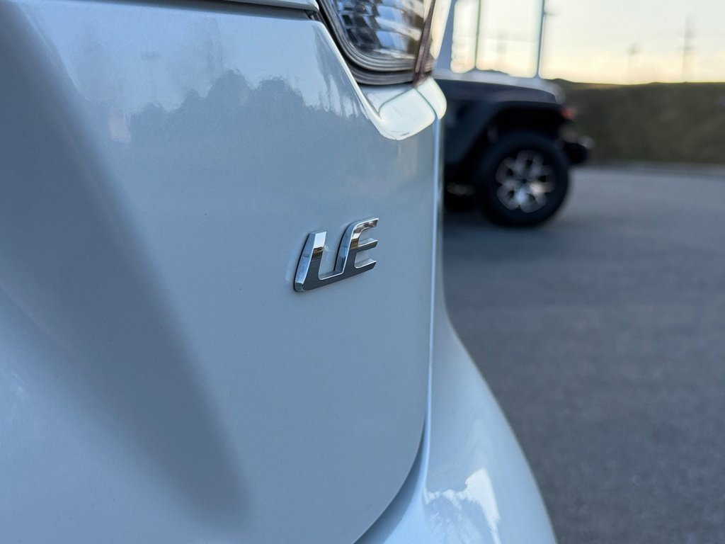 Used 2023 Toyota Corolla LE image 24