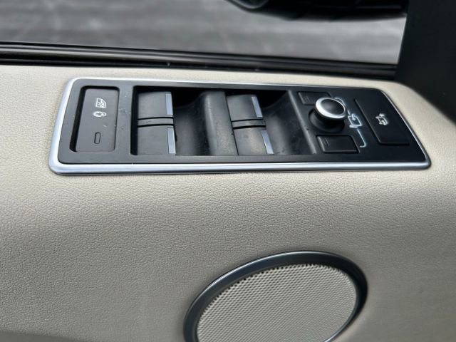 Used 2016 Land Rover Range Rover Long Wheelbase Supercharged image 19