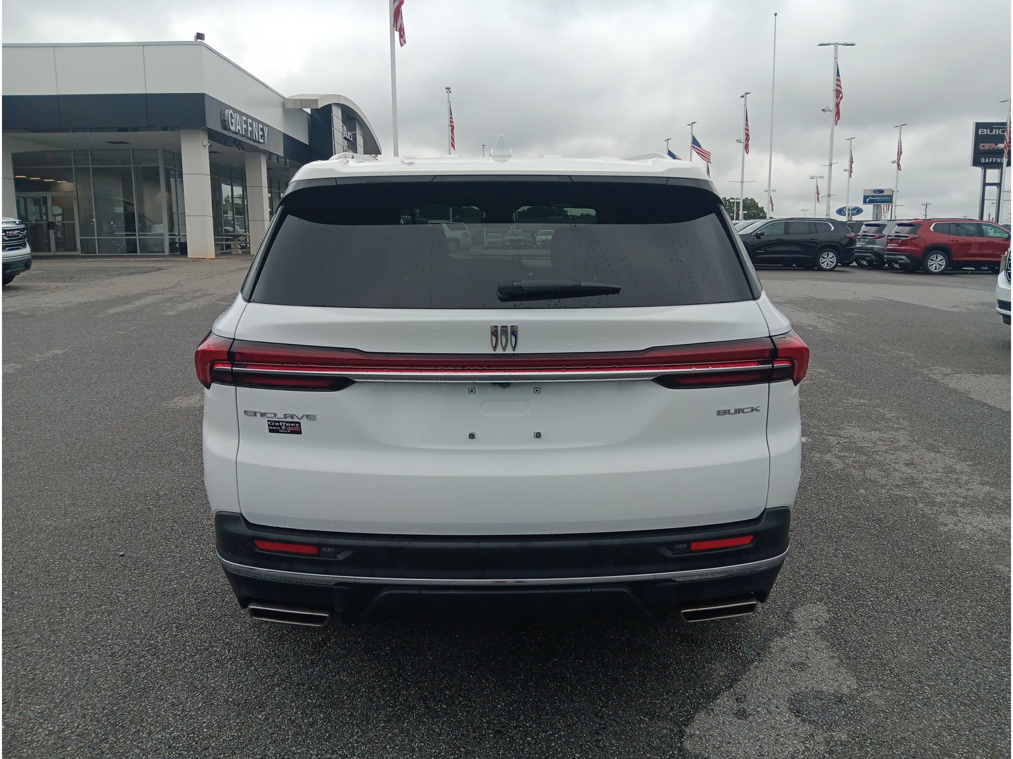 Used 2025 Buick Enclave Preferred FWD image 5