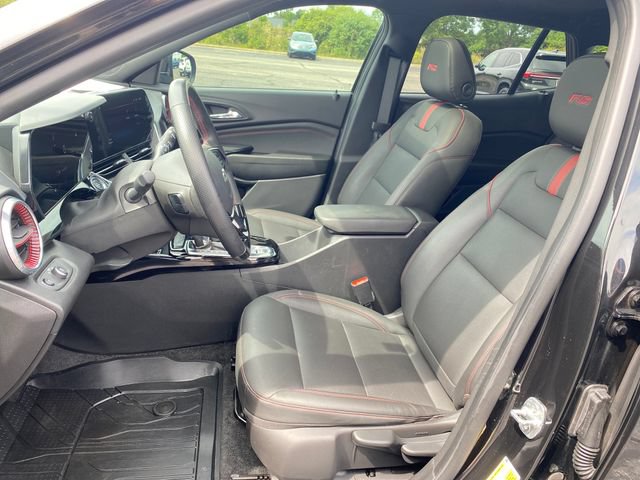 Used 2024 Chevrolet Trax RS w/ Sunroof Package FWD image 16