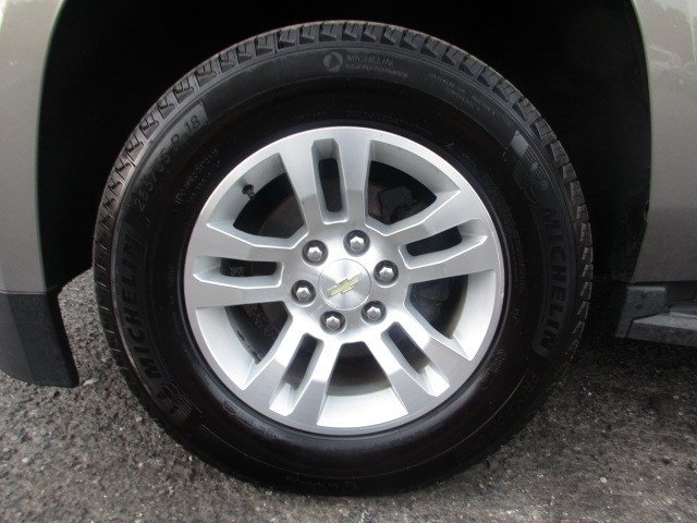 Used 2017 Chevrolet Tahoe LS AWD/4WD image 13