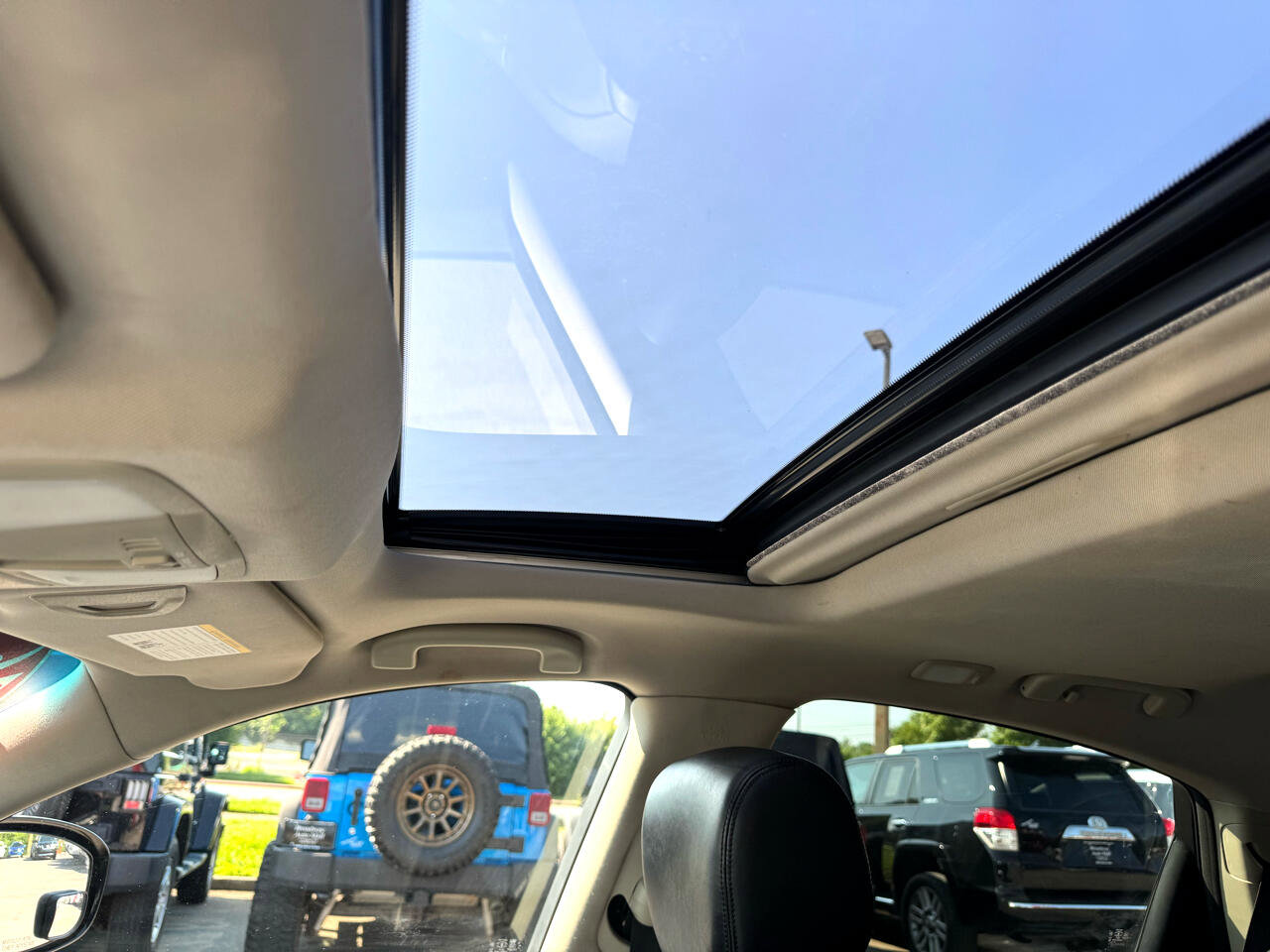 Used 2016 INFINITI QX70 AWD image 16