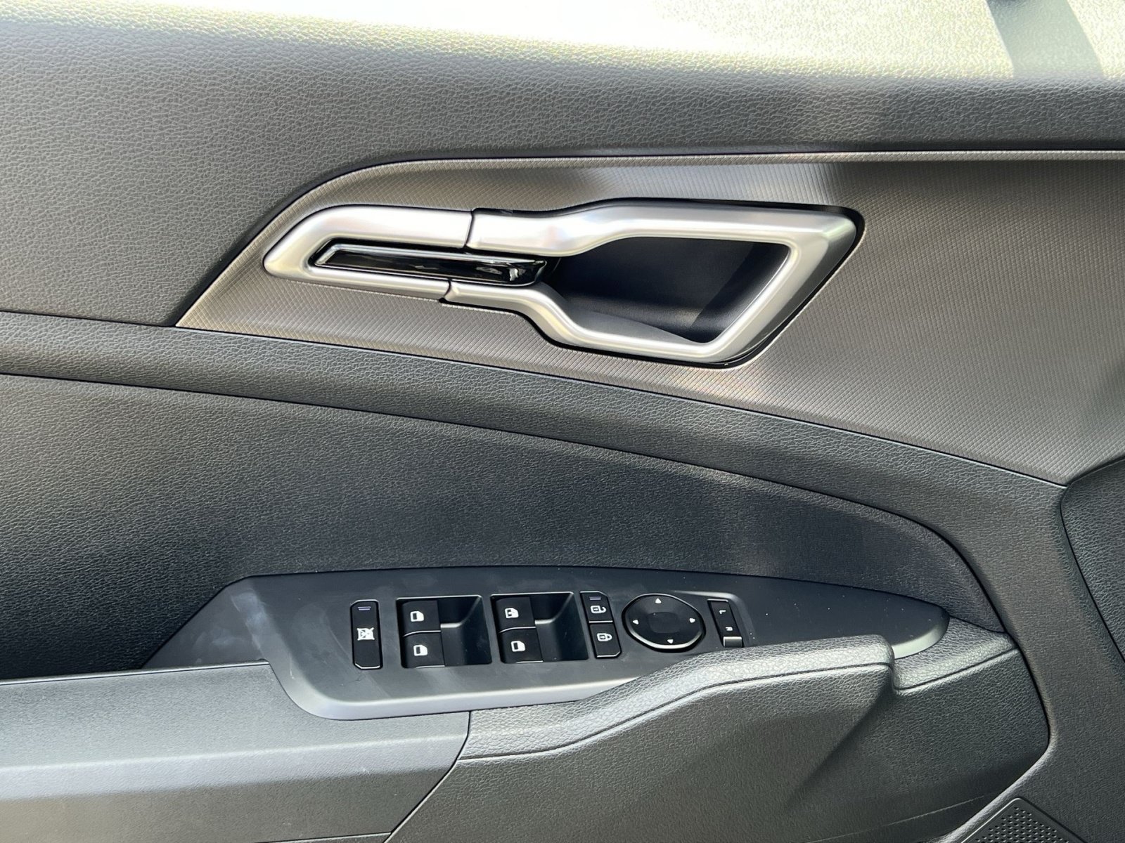 New 2027 Kia Sportage LX FWD image 20