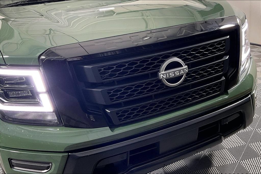 Used 2024 Nissan Titan SV w/ SV Bronze Edition Package RWD image 39