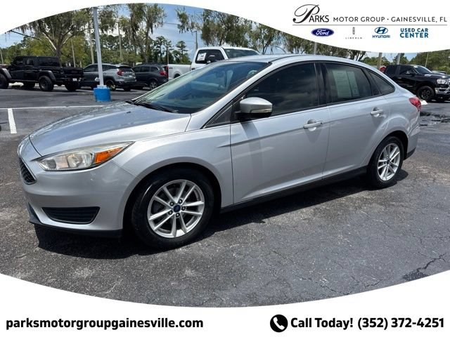 Certified 2017 Ford Focus SE FWD image 14