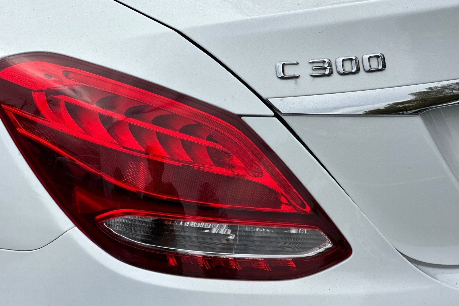 Used 2015 Mercedes-Benz C 300 4MATIC Sedan image 12