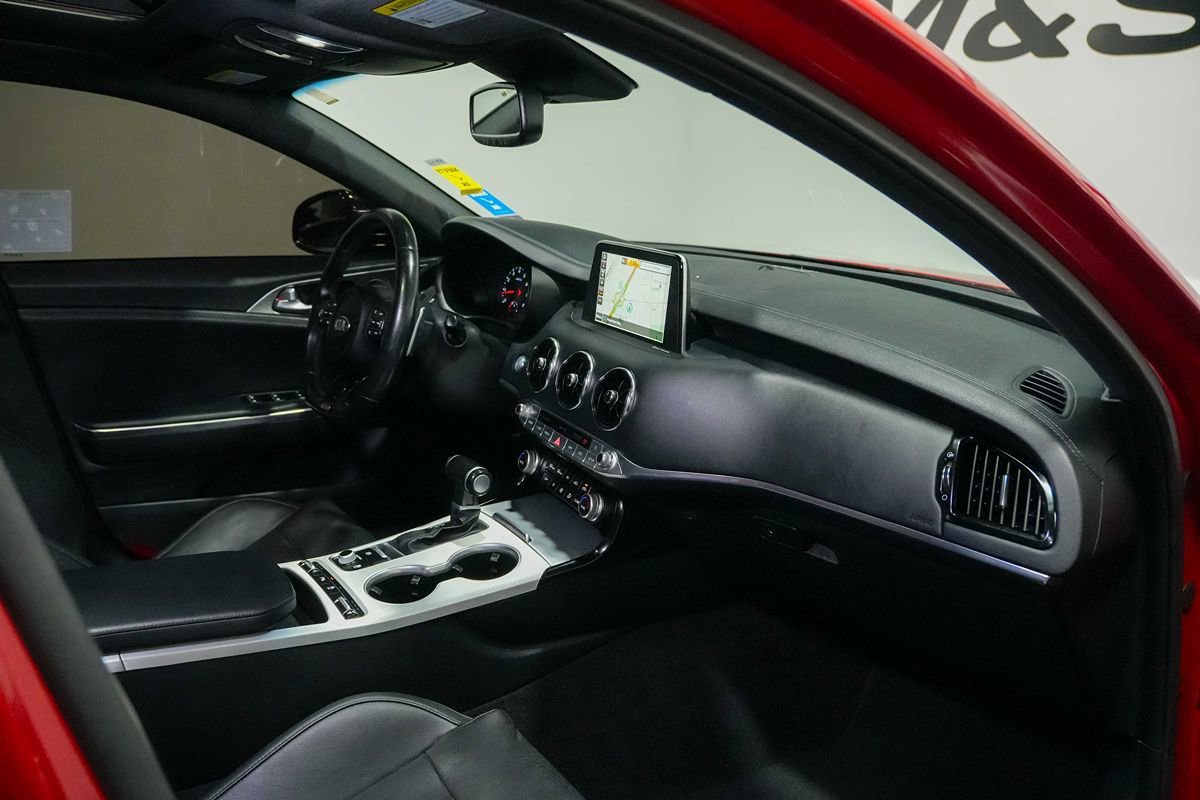 Used 2019 Kia Stinger GT1 RWD image 28
