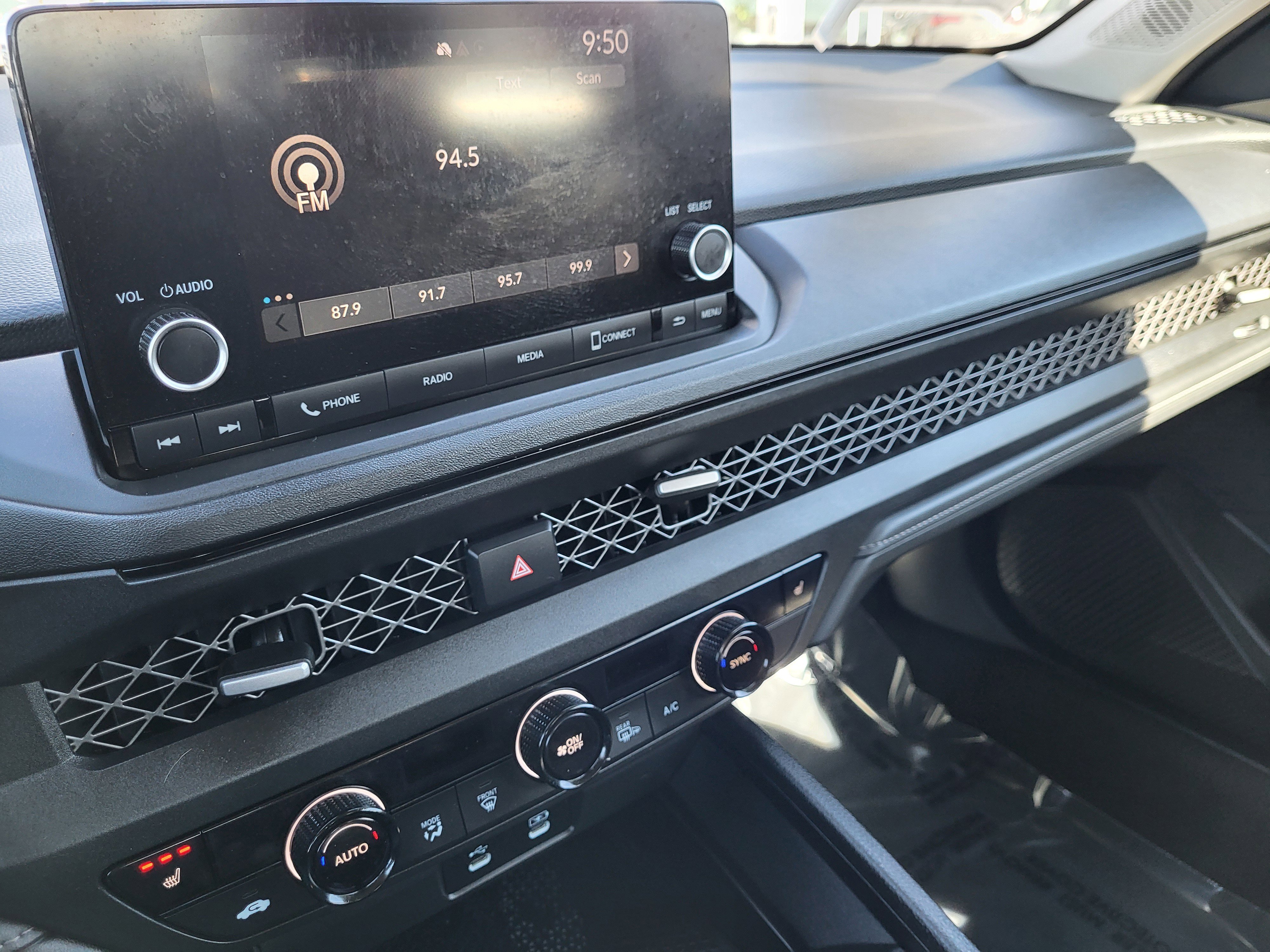 Used 2023 Honda Accord EX image 11