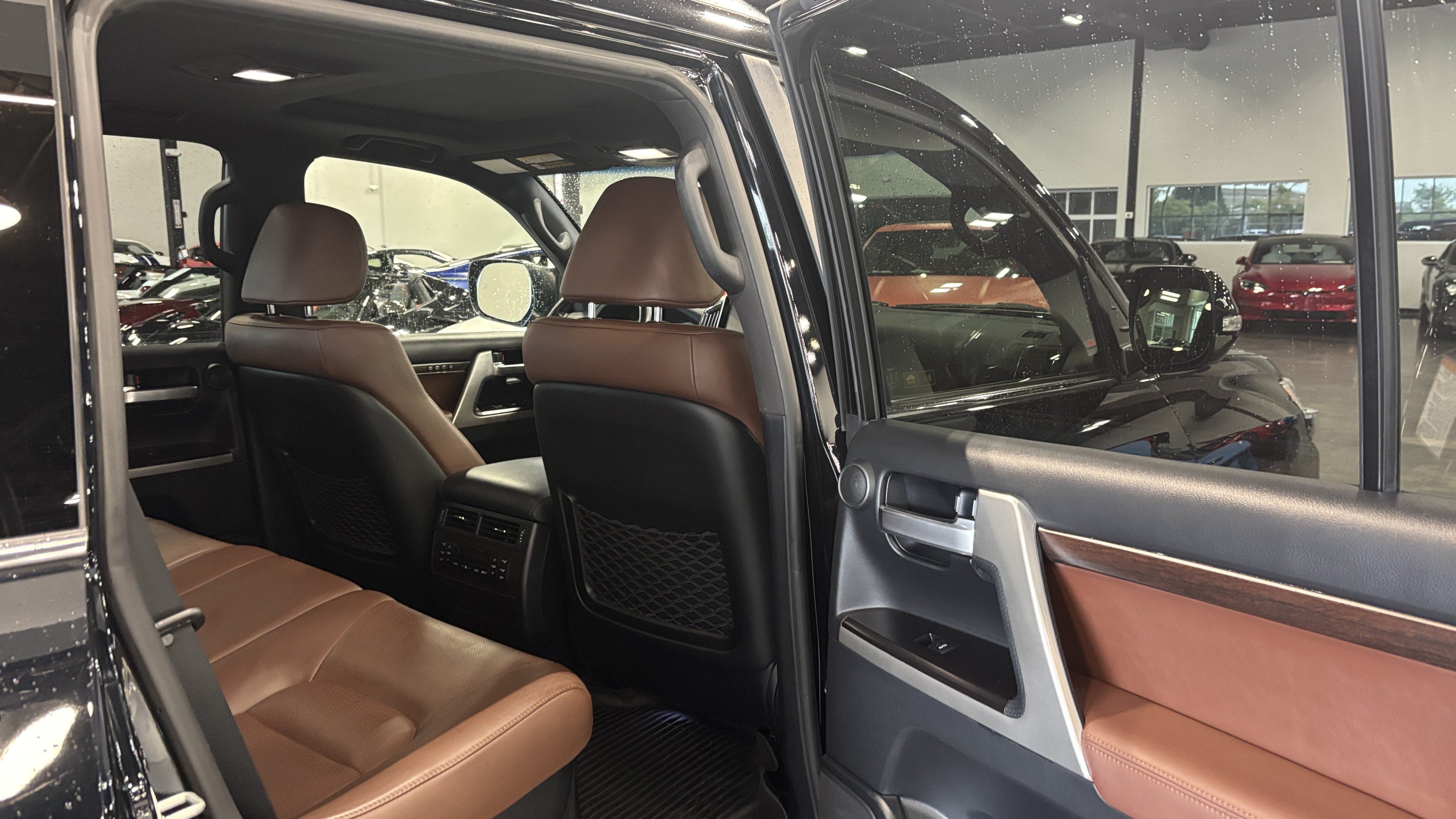 Used 2018 Toyota Land Cruiser AWD/4WD image 5
