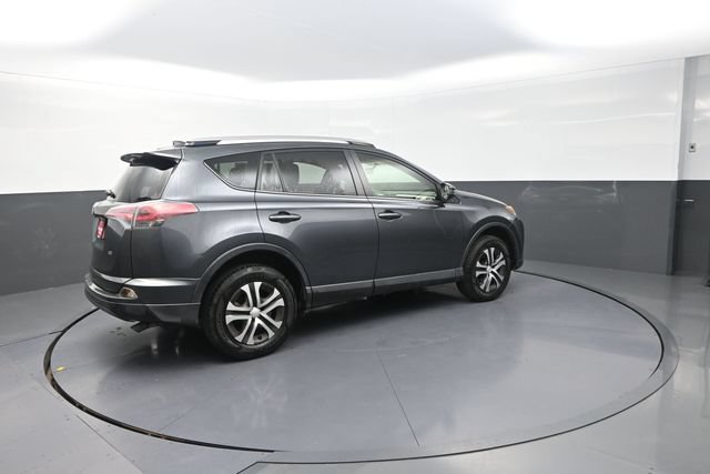 Used 2016 Toyota RAV4 LE FWD image 20