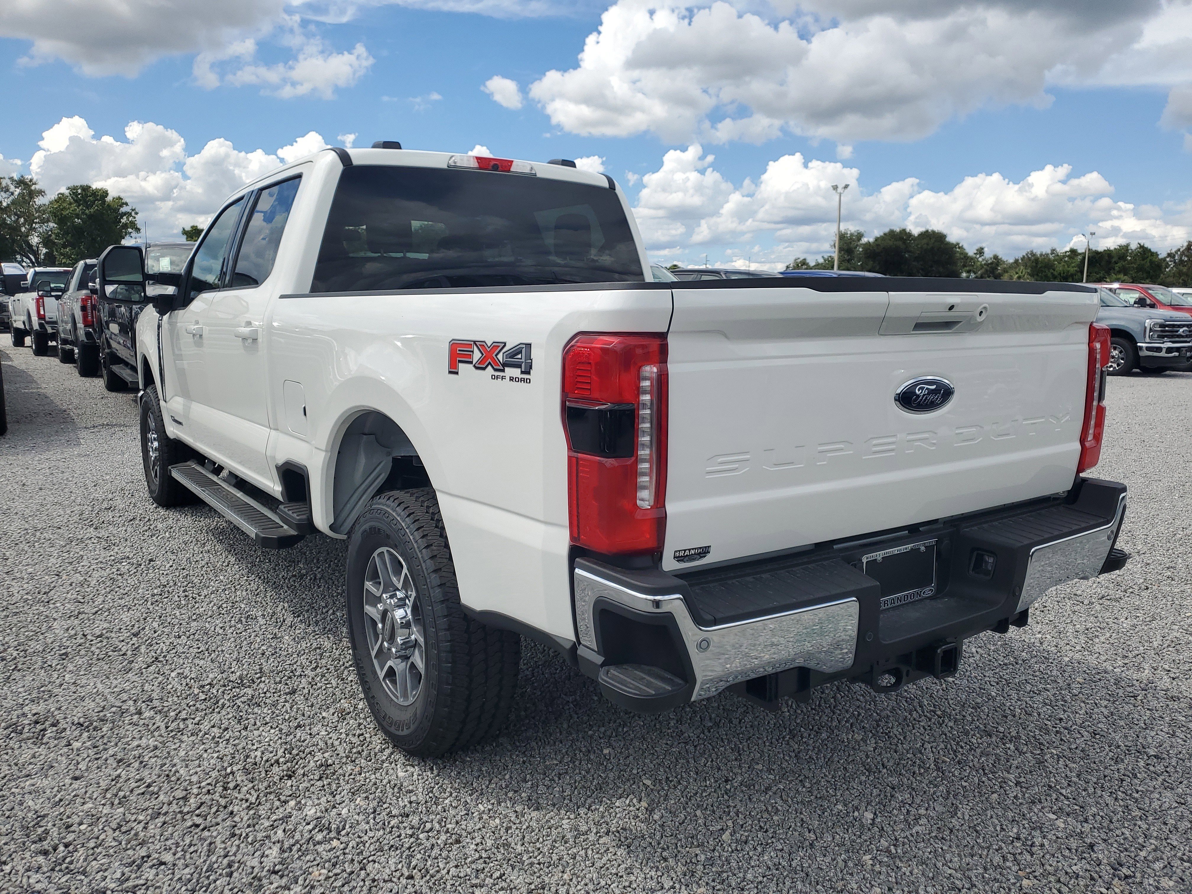New 2026 Ford F250 Lariat w/ FX4 Off-Road Package image 8