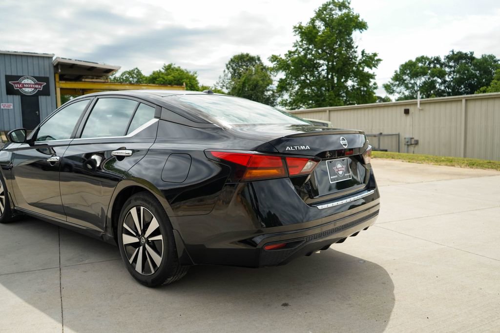 Used 2022 Nissan Altima 2.5 SV FWD image 21