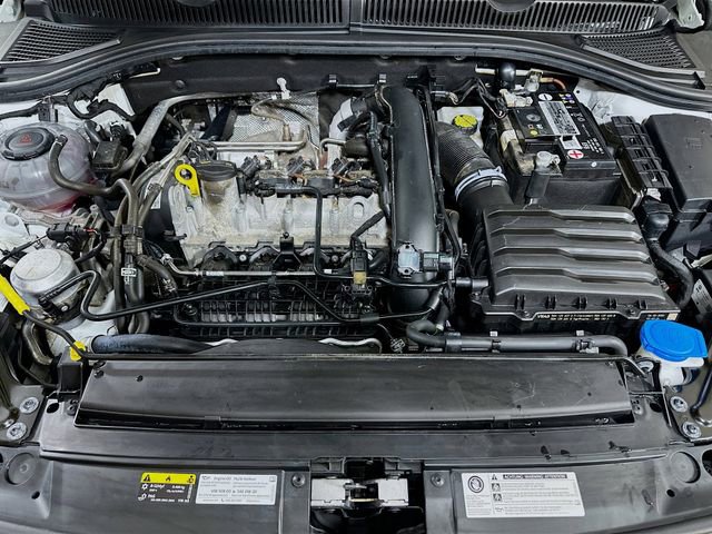 Used 2020 Volkswagen Jetta SE w/ SE Cold Weather Package image 30