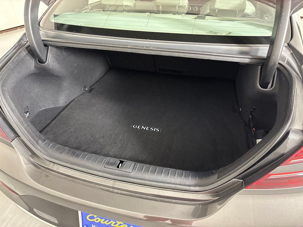 Used 2023 Genesis G70 2.0T RWD image 20