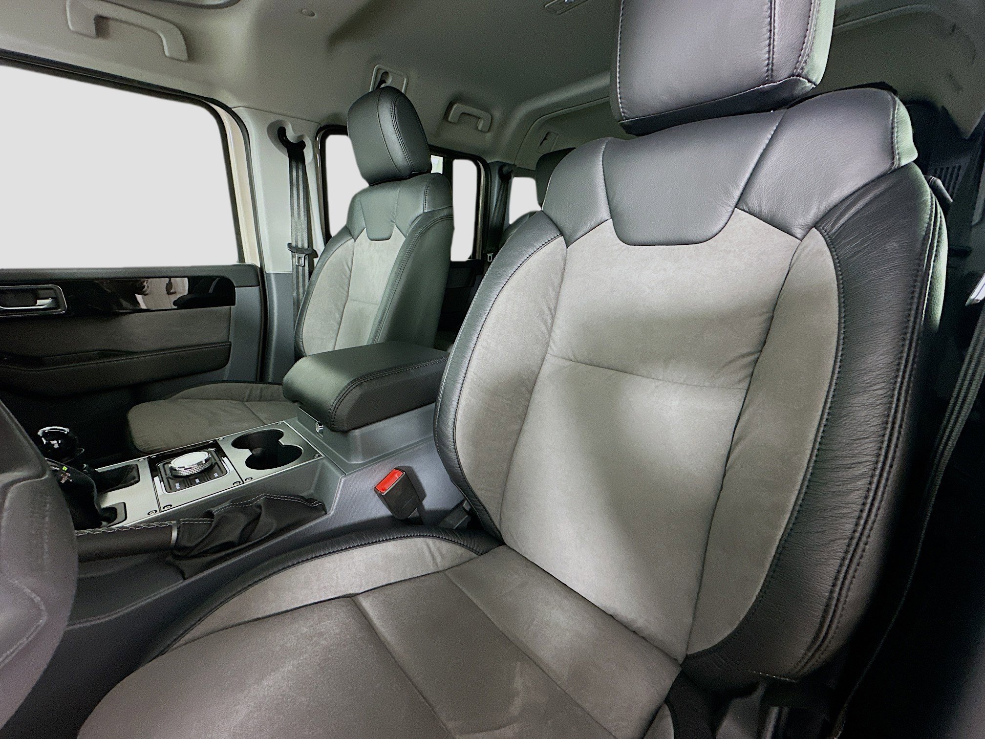 New 2025 INEOS Grenadier Fieldmaster Edition image 35