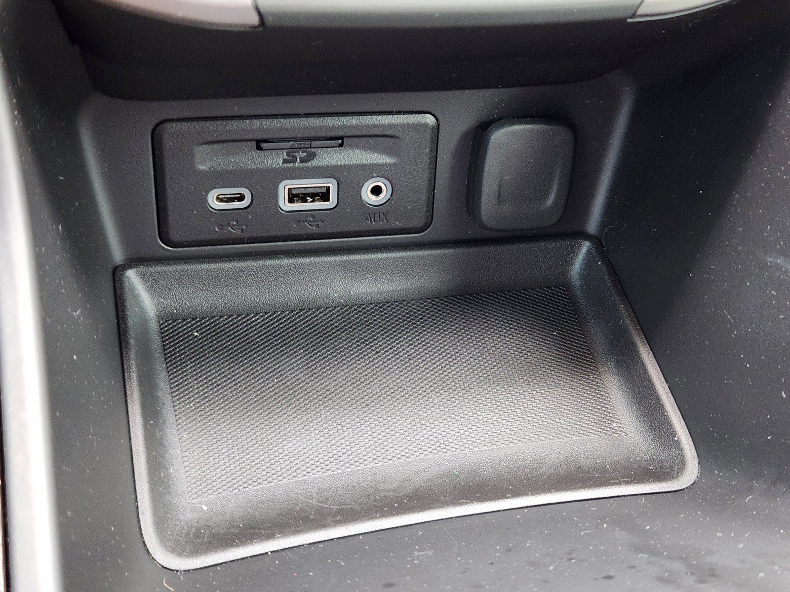 Used 2024 GMC Terrain AT4 w/ Infotainment Package II AWD/4WD image 17