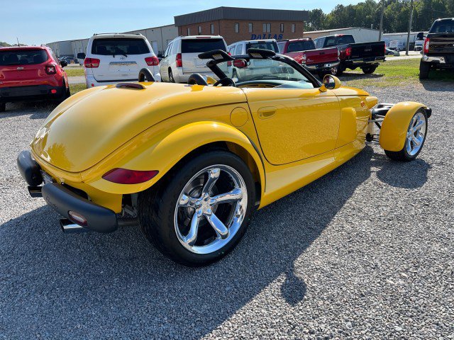 Used 2002 Chrysler Prowler image 8