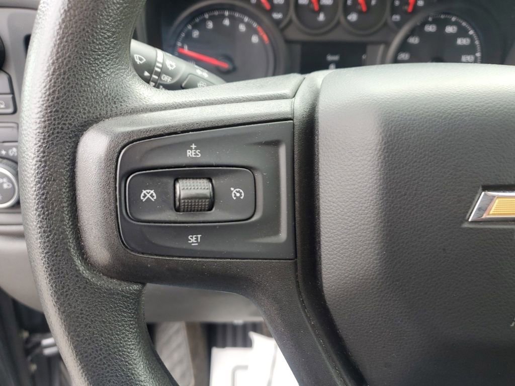 Used 2021 Chevrolet Silverado 1500 Custom image 17