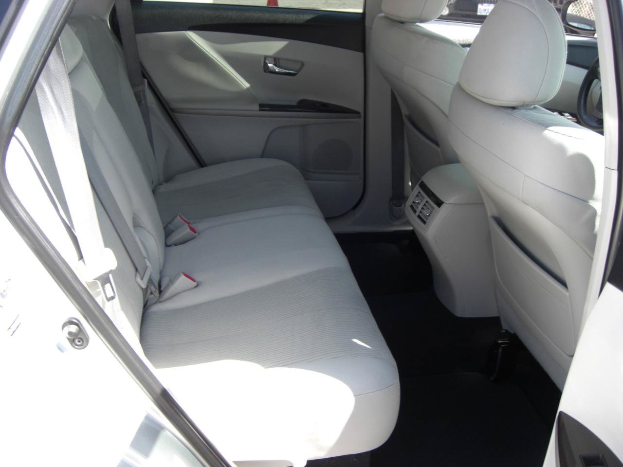 Used 2009 Toyota Venza AWD w/ Convenience Pkg image 18