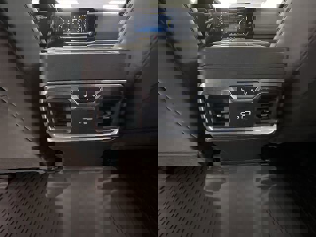 Certified 2022 Chevrolet Silverado 1500 LTZ w/ Technology Package image 21