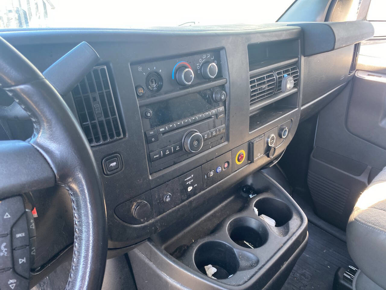 Used 2020 Chevrolet Express 2500 2500 3dr Extended Cargo Van w/ Safety Package image 20