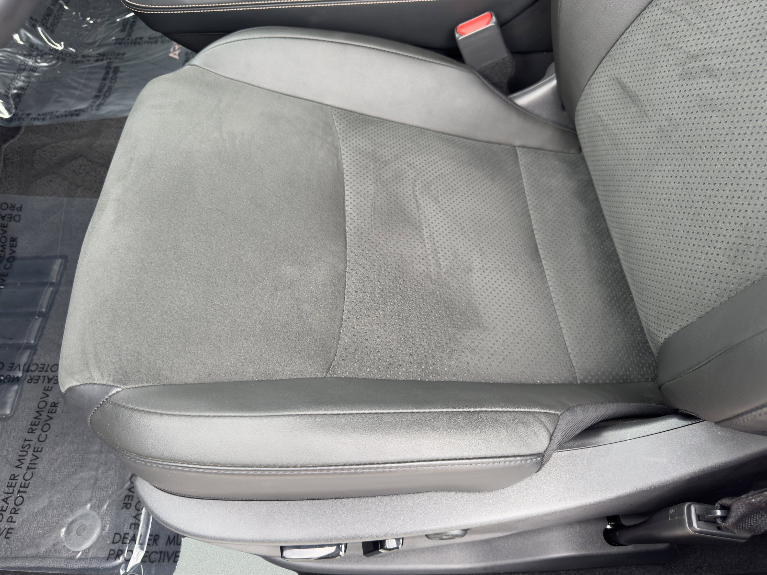 Used 2025 Nissan Ariya FWD image 19