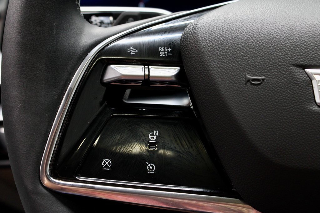 Used 2024 Cadillac Lyriq Luxury image 25