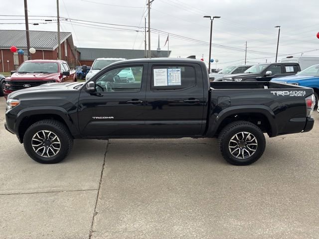 Used 2020 Toyota Tacoma TRD Sport image 4