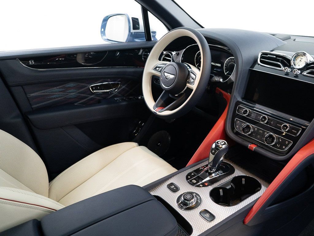 Certified 2025 Bentley Bentayga Extended Wheelbase image 29