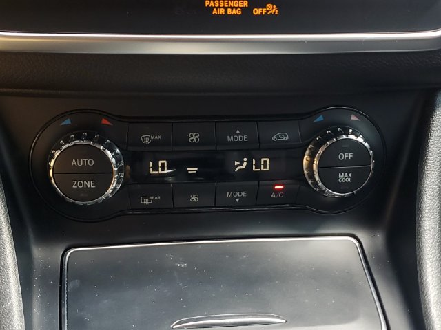 Used 2018 Mercedes-Benz GLA 250 4MATIC image 30