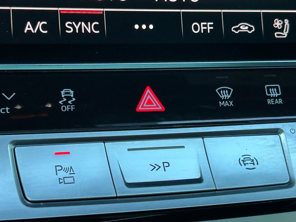 Used 2024 Audi SQ8 Prestige image 40