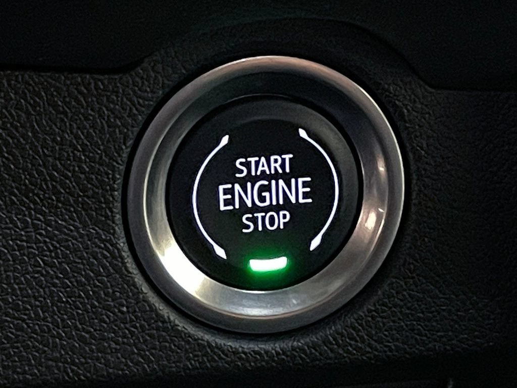 Used 2025 Chevrolet Traverse LT AWD/4WD image 31