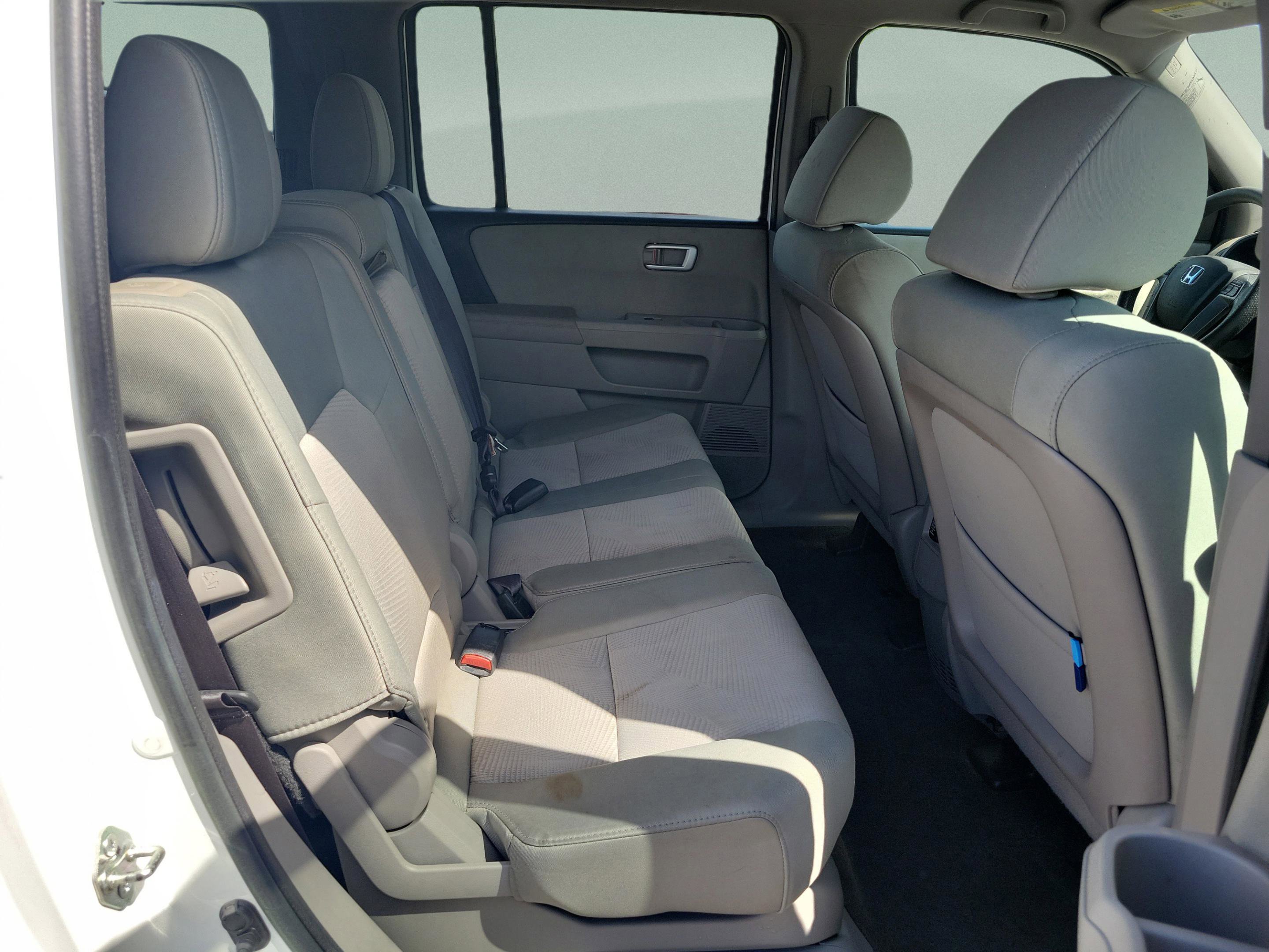 Used 2015 Honda Pilot LX image 10