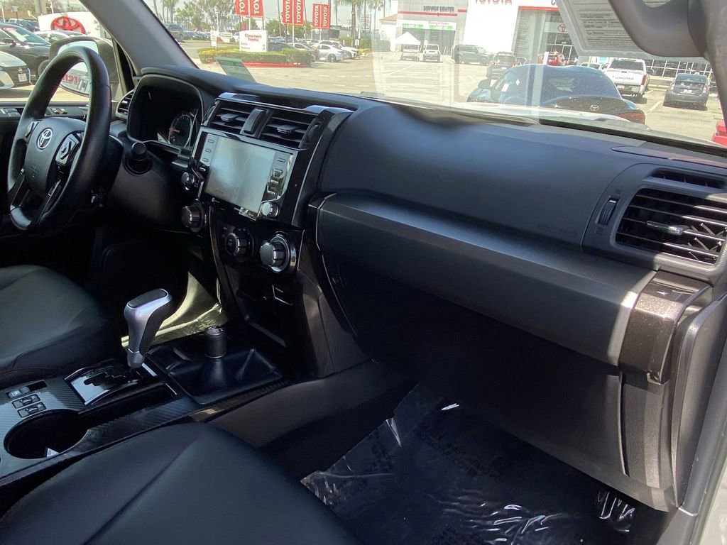 Certified 2024 Toyota 4Runner TRD Off-Road Premium w/ Moonroof Package AWD/4WD image 17