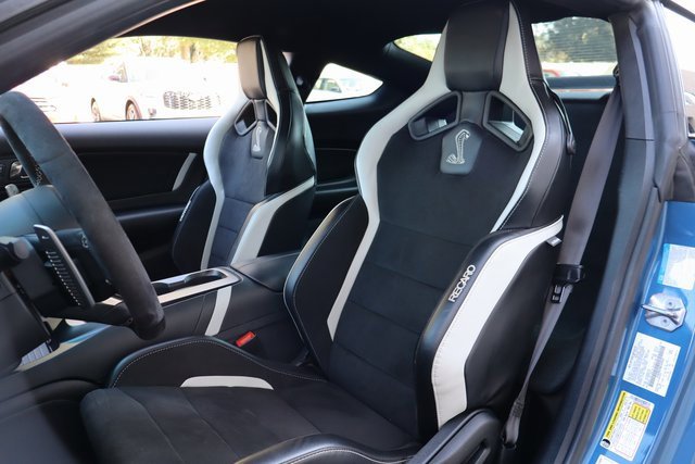 Used 2021 Ford Mustang Shelby GT500 w/ Carbon Fiber Track Pack image 4