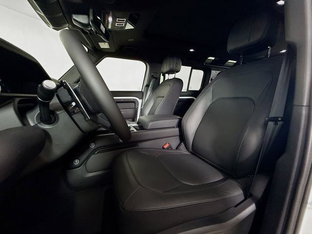 Certified 2025 Land Rover Defender 110 V8 image 11