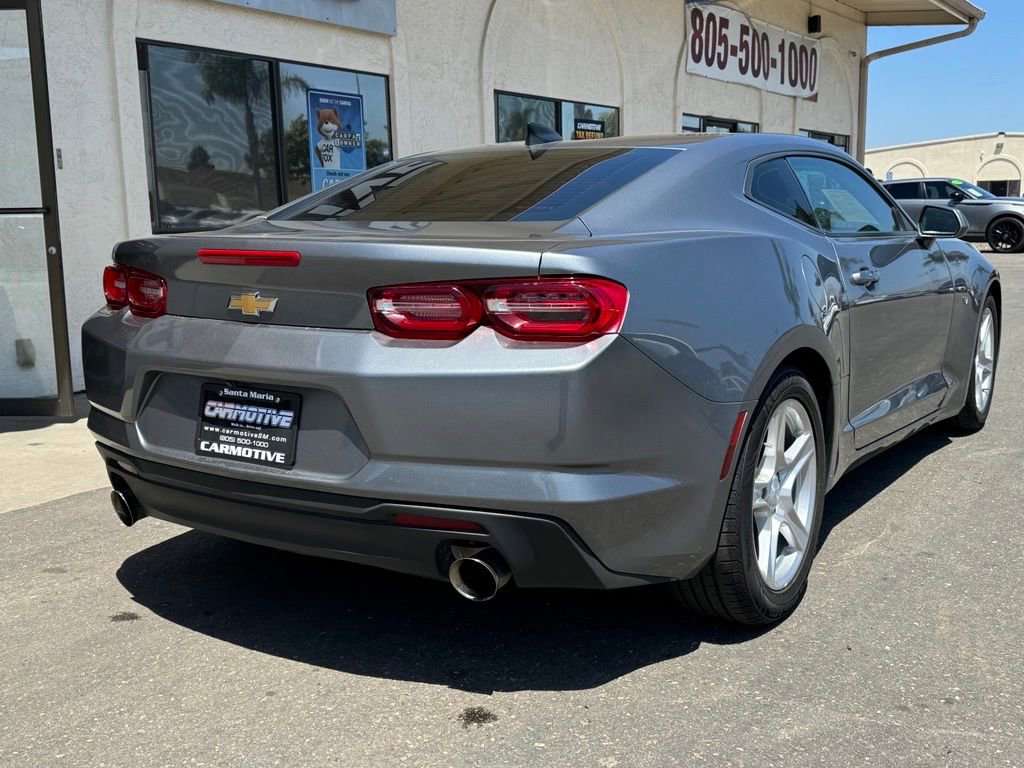 Used 2022 Chevrolet Camaro LT RWD image 4