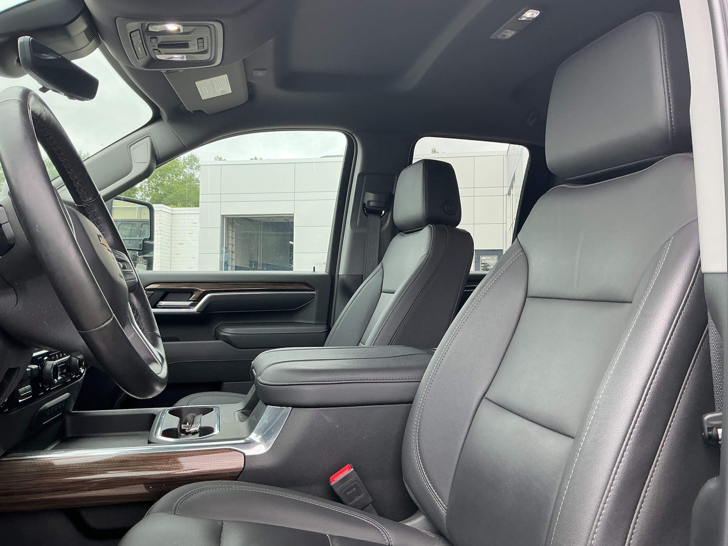 Certified 2025 Chevrolet Silverado 2500 LT w/ Safety Package AWD/4WD image 6