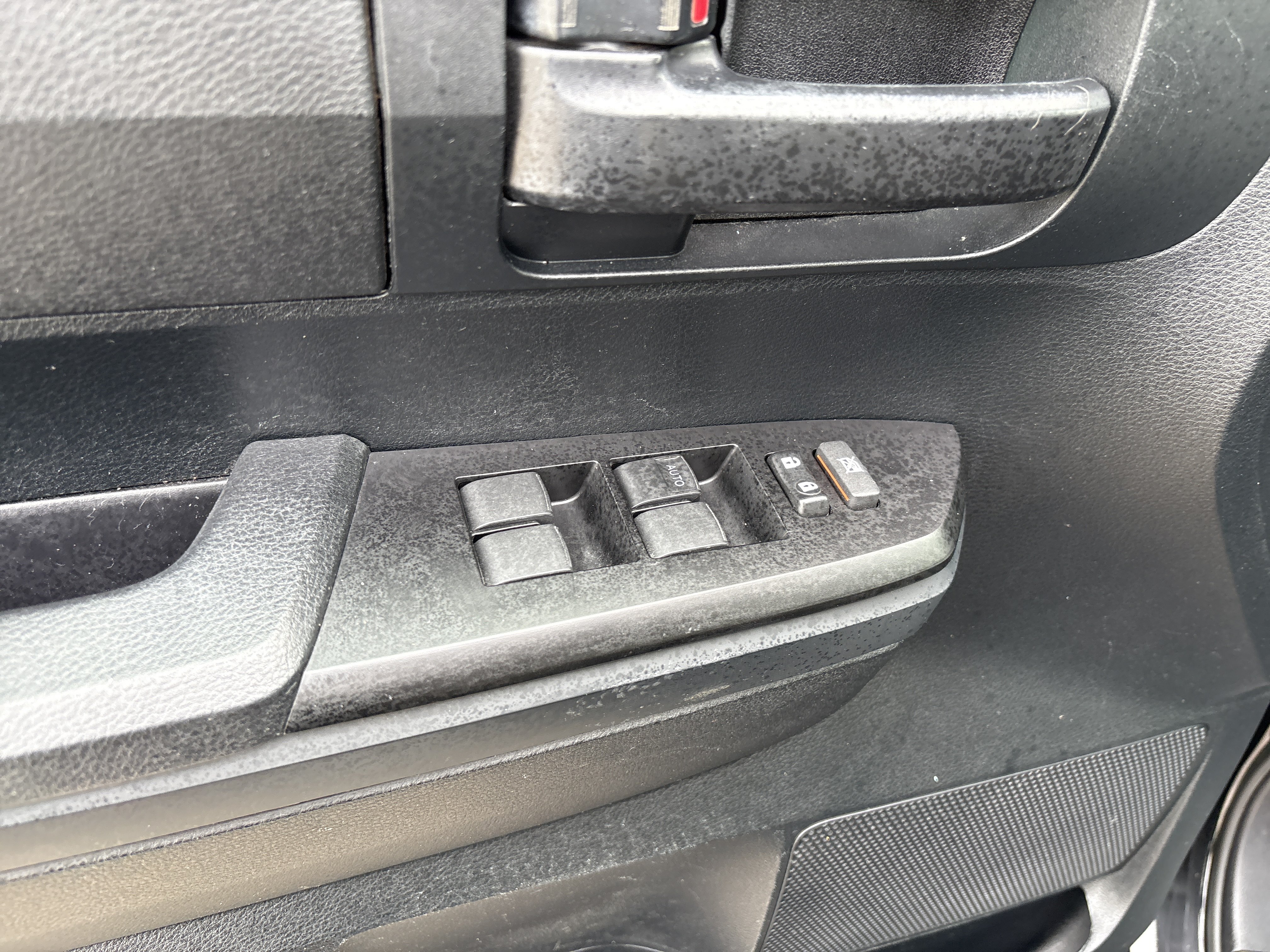 Used 2017 Toyota Tundra SR AWD/4WD image 15