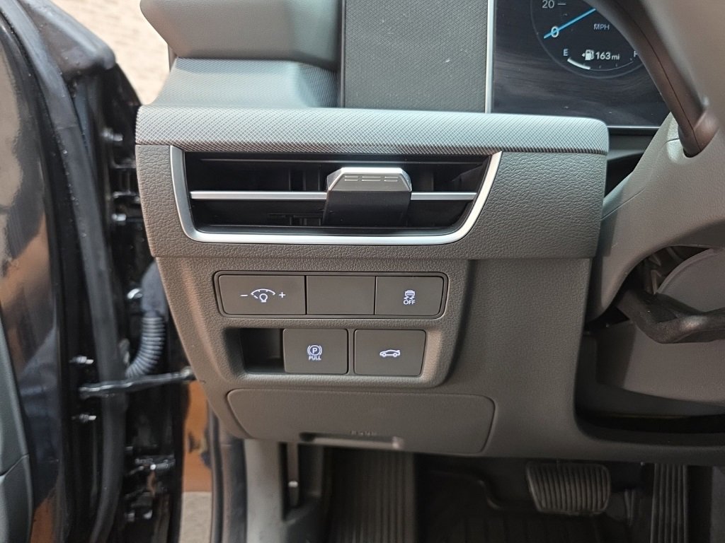 Certified 2024 Hyundai Sonata SEL w/ Convenience Package image 28