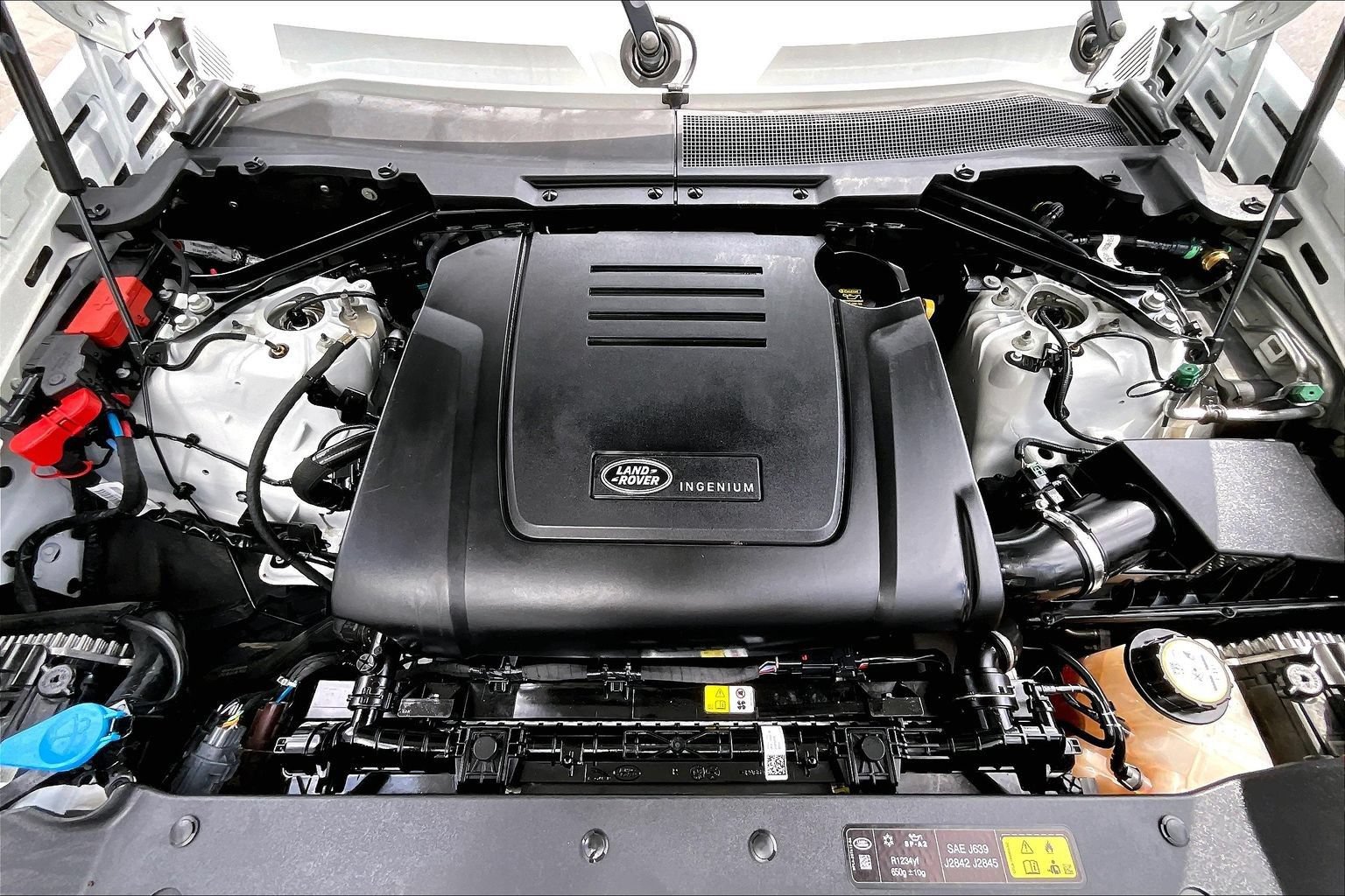 Used 2024 Land Rover Defender 110 S AWD/4WD image 10