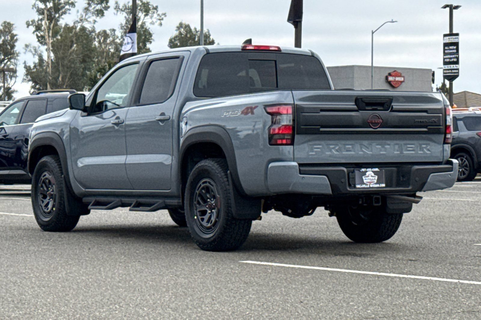 New 2026 Nissan Frontier PRO-4X w/ Tow Package AWD/4WD image 7